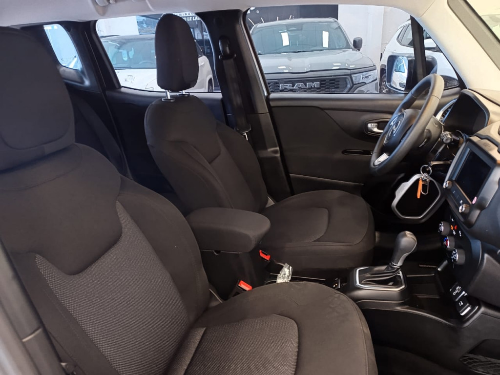 Imagem do veículo JEEP RENEGADE 1.8 16V FLEX SPORT 4P AUTOMÁTICO