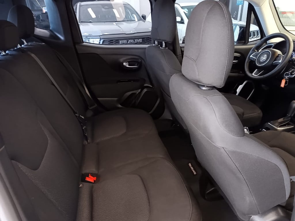 Imagem do veículo JEEP RENEGADE 1.8 16V FLEX SPORT 4P AUTOMÁTICO