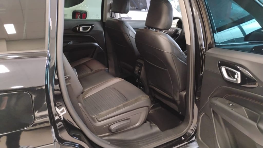 Imagem do veículo JEEP COMMANDER 2.0 TD380 Turbo Diesel Limited AT9