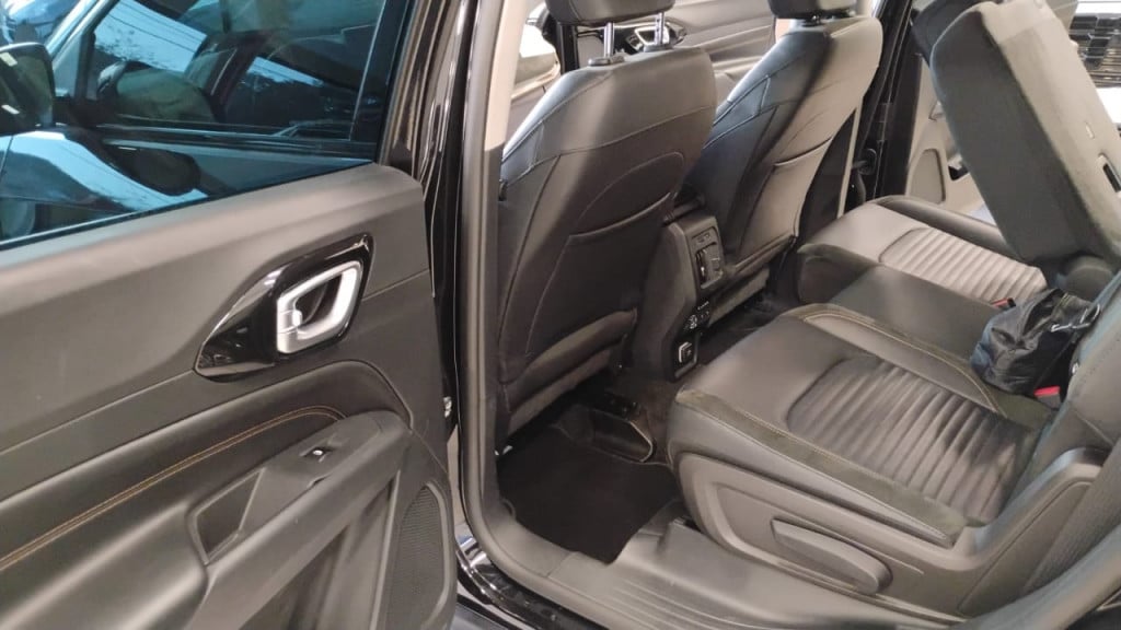 Imagem do veículo JEEP COMMANDER 2.0 TD380 Turbo Diesel Limited AT9