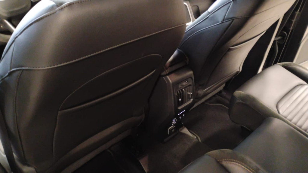 Imagem do veículo JEEP COMMANDER 2.0 TD380 Turbo Diesel Limited AT9
