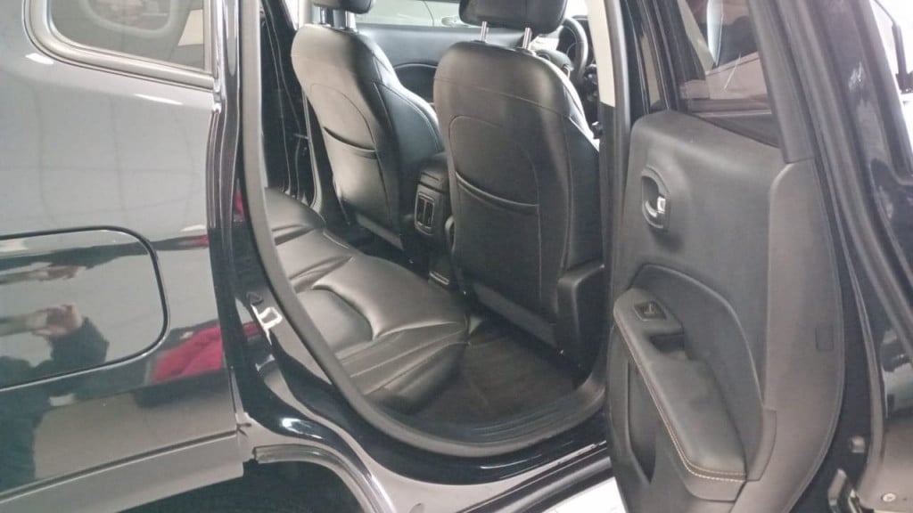 Imagem do veículo JEEP COMPASS 2.0 16V DIESEL LONGITUDE 4X4 AUTOMÁTICO