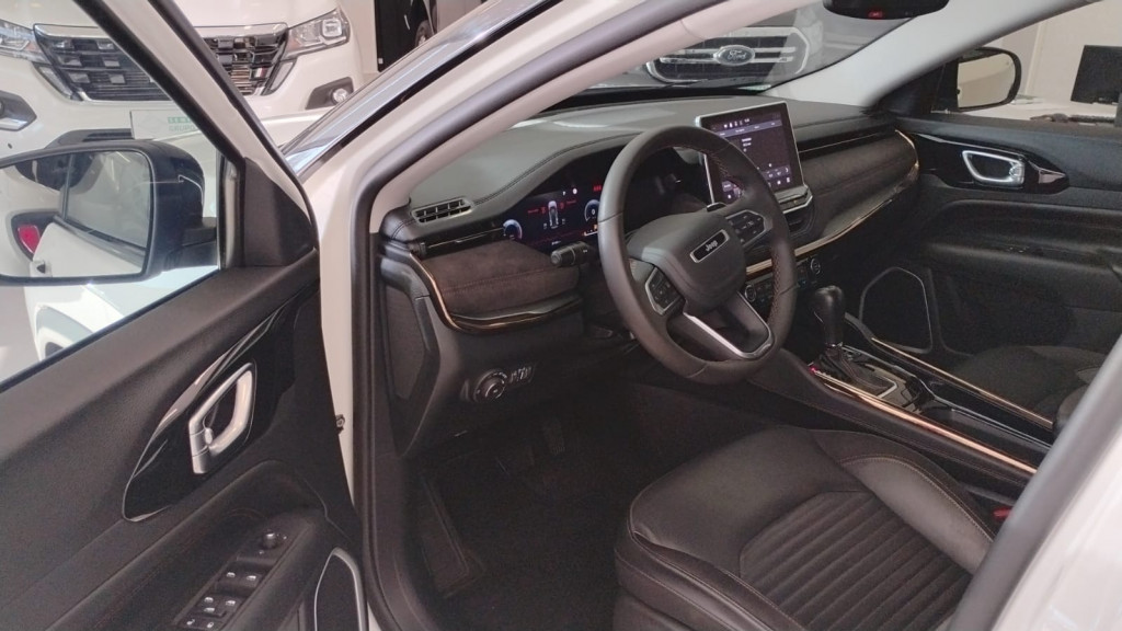 Imagem do veículo JEEP COMMANDER Limited T270 1.3 TB Flex Aut.