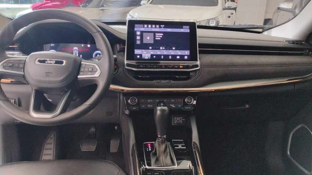Imagem do veículo JEEP COMMANDER Limited T270 1.3 TB Flex Aut.