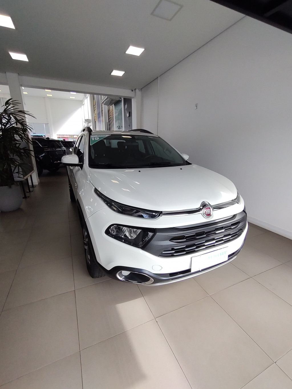 FIAT TORO 2.0 16V TURBO DIESEL FREEDOM 4WD AT9