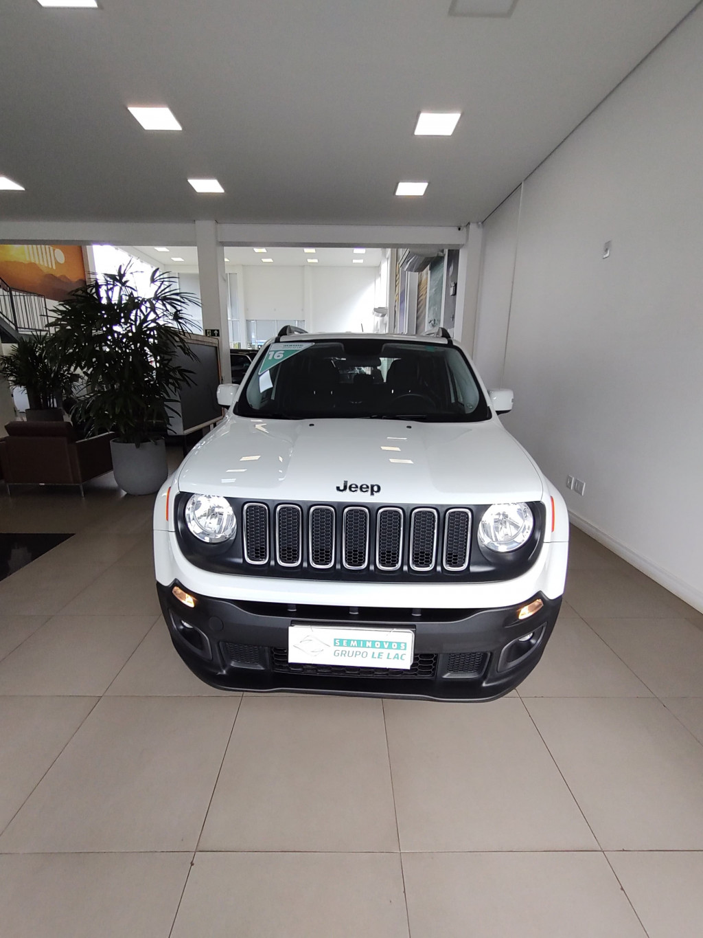 Imagem do veículo JEEP RENEGADE 1.8 16V FLEX SPORT 4P MANUAL
