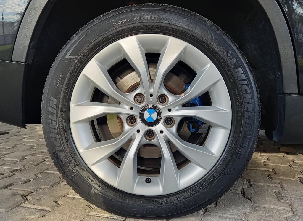 Imagem do veículo BMW X1 2.0 18I S-DRIVE 4X2 16V GASOLINA 4P AUTOMÁTICO