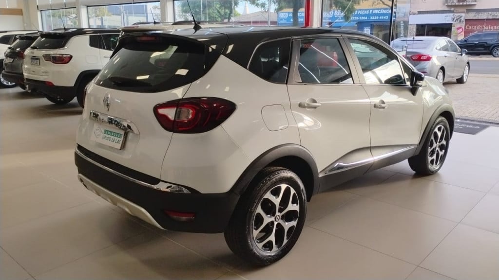 Imagem do veículo RENAULT CAPTUR 1.6 16V SCE FLEX INTENSE X-TRONIC