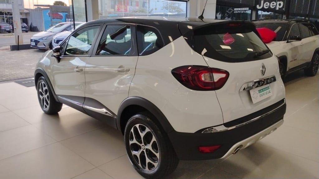 Imagem do veículo RENAULT CAPTUR 1.6 16V SCE FLEX INTENSE X-TRONIC