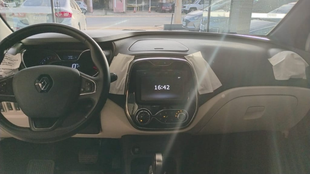 Imagem do veículo RENAULT CAPTUR 1.6 16V SCE FLEX INTENSE X-TRONIC