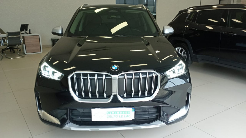 Imagem do veículo BMW X1 2.0 16V TURBO ACTIVEFLEX SDRIVE20I X-LINE 4P AUTOMÁTICO