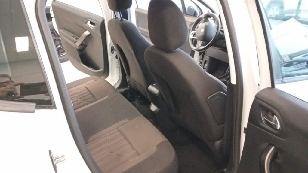 Imagem do veículo PEUGEOT 2008 1.6 16V THP FLEX GRIFFE 4P AUTOMÁTICO
