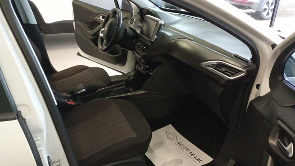 Imagem do veículo PEUGEOT 2008 1.6 16V THP FLEX GRIFFE 4P AUTOMÁTICO