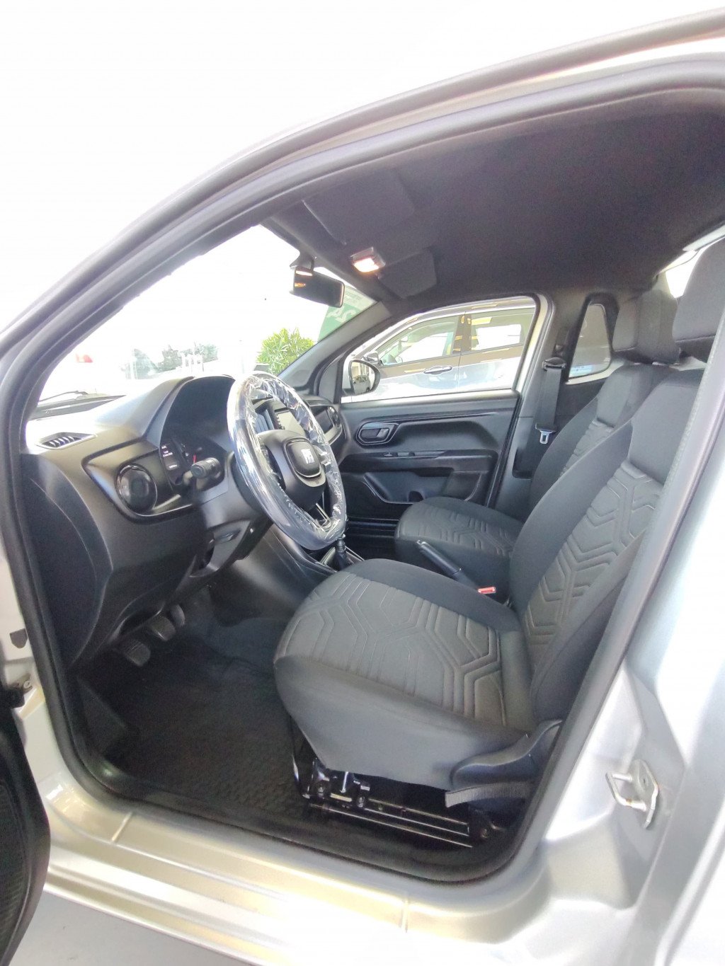 Imagem do veículo FIAT STRADA 1.3 FIREFLY FLEX FREEDOM CS PLUS MANUAL