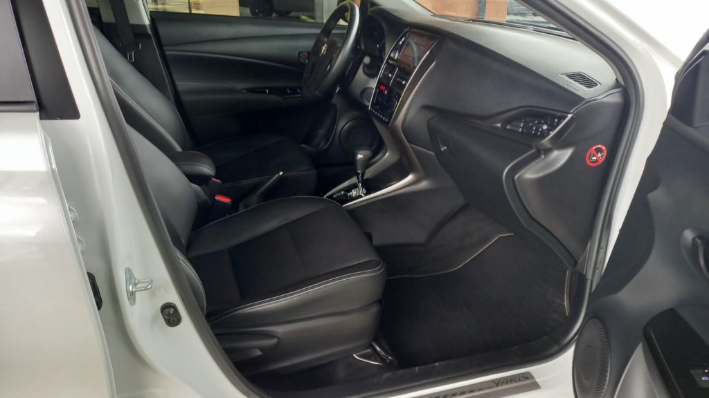 Imagem do veículo TOYOTA YARIS 1.5 16V FLEX SEDAN XLS CONNECT MULTIDRIVE