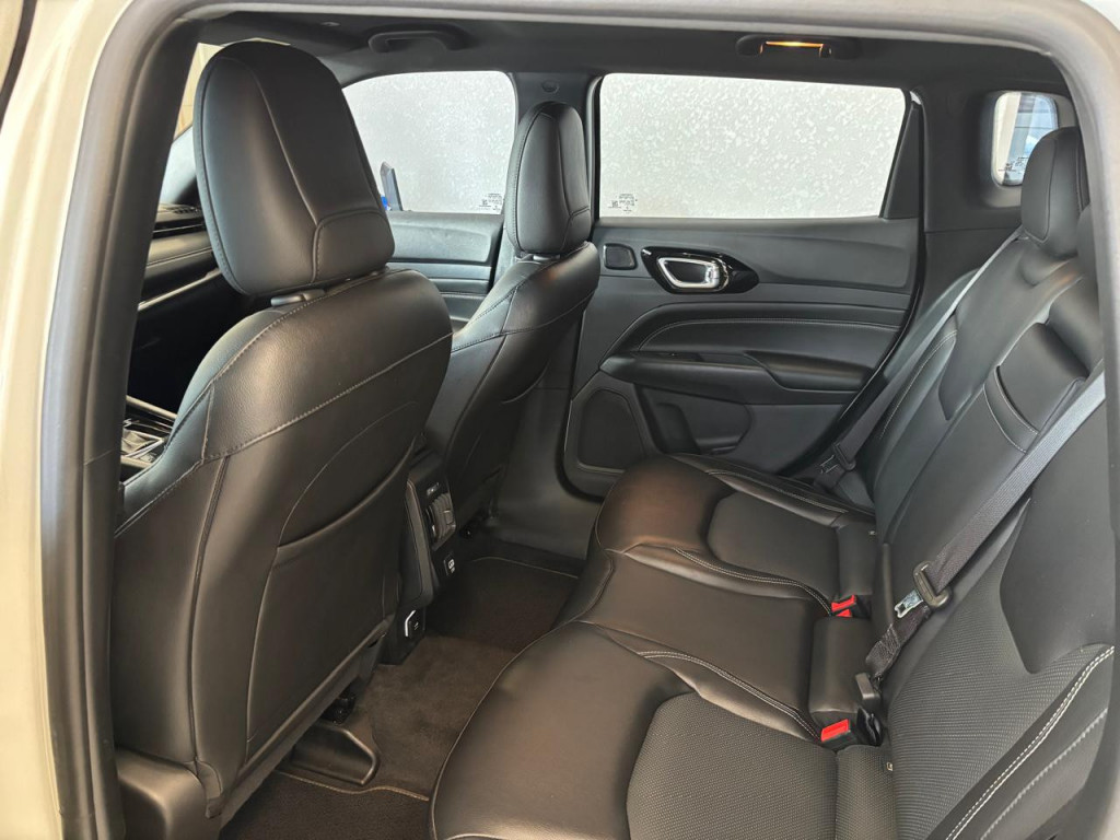 Imagem do veículo JEEP COMPASS T270 80 Anos 1.3 TB 4x2 Flex Aut