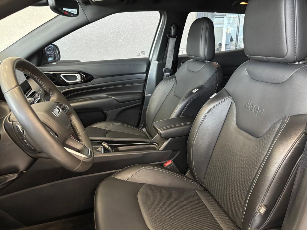 Imagem do veículo JEEP COMPASS T270 80 Anos 1.3 TB 4x2 Flex Aut