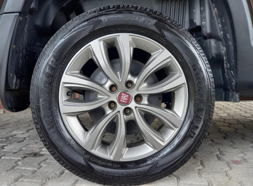 Imagem do veículo FIAT TORO 2.0 16V TURBO DIESEL RANCH 4WD AT9
