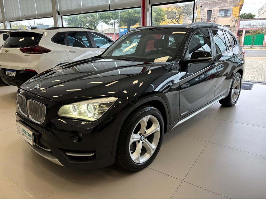Imagem do veículo BMW X1 2.0 16V GASOLINA SDRIVE18I 4P AUTOMÁTICO