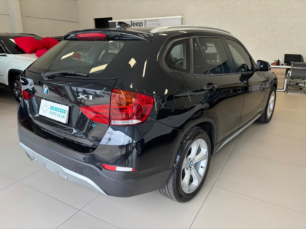 Imagem do veículo BMW X1 2.0 16V GASOLINA SDRIVE18I 4P AUTOMÁTICO
