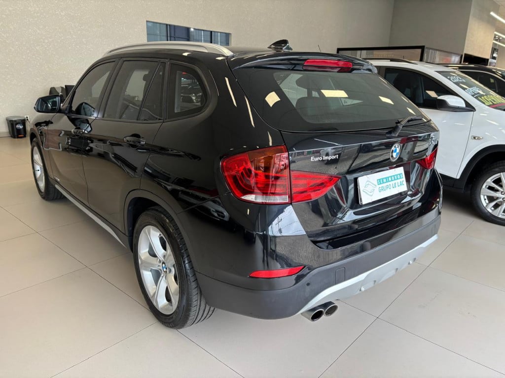 Imagem do veículo BMW X1 2.0 16V GASOLINA SDRIVE18I 4P AUTOMÁTICO
