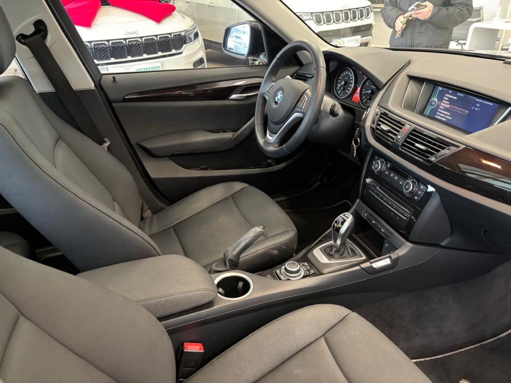 Imagem do veículo BMW X1 2.0 16V GASOLINA SDRIVE18I 4P AUTOMÁTICO