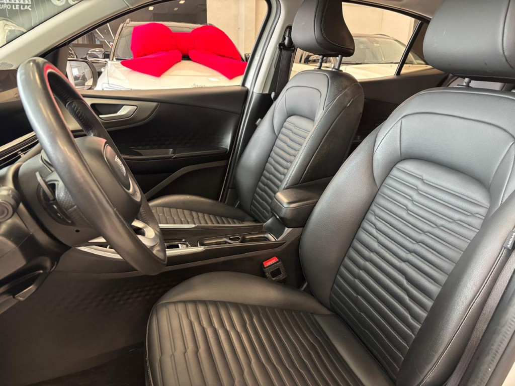 Imagem do veículo FIAT FASTBACK 1.0 TURBO 200 FLEX AUDACE CVT