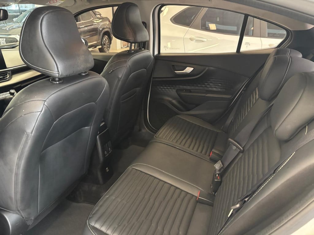 Imagem do veículo FIAT FASTBACK 1.0 TURBO 200 FLEX AUDACE CVT