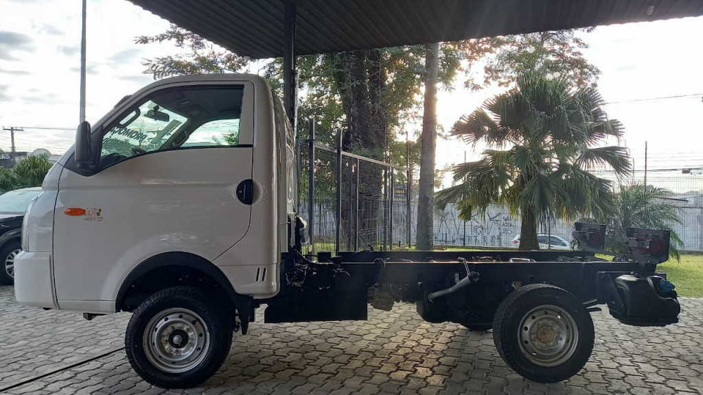 Imagem do veículo HYUNDAI HR 2.5 TURBO DIESEL CS 4WD MANUAL