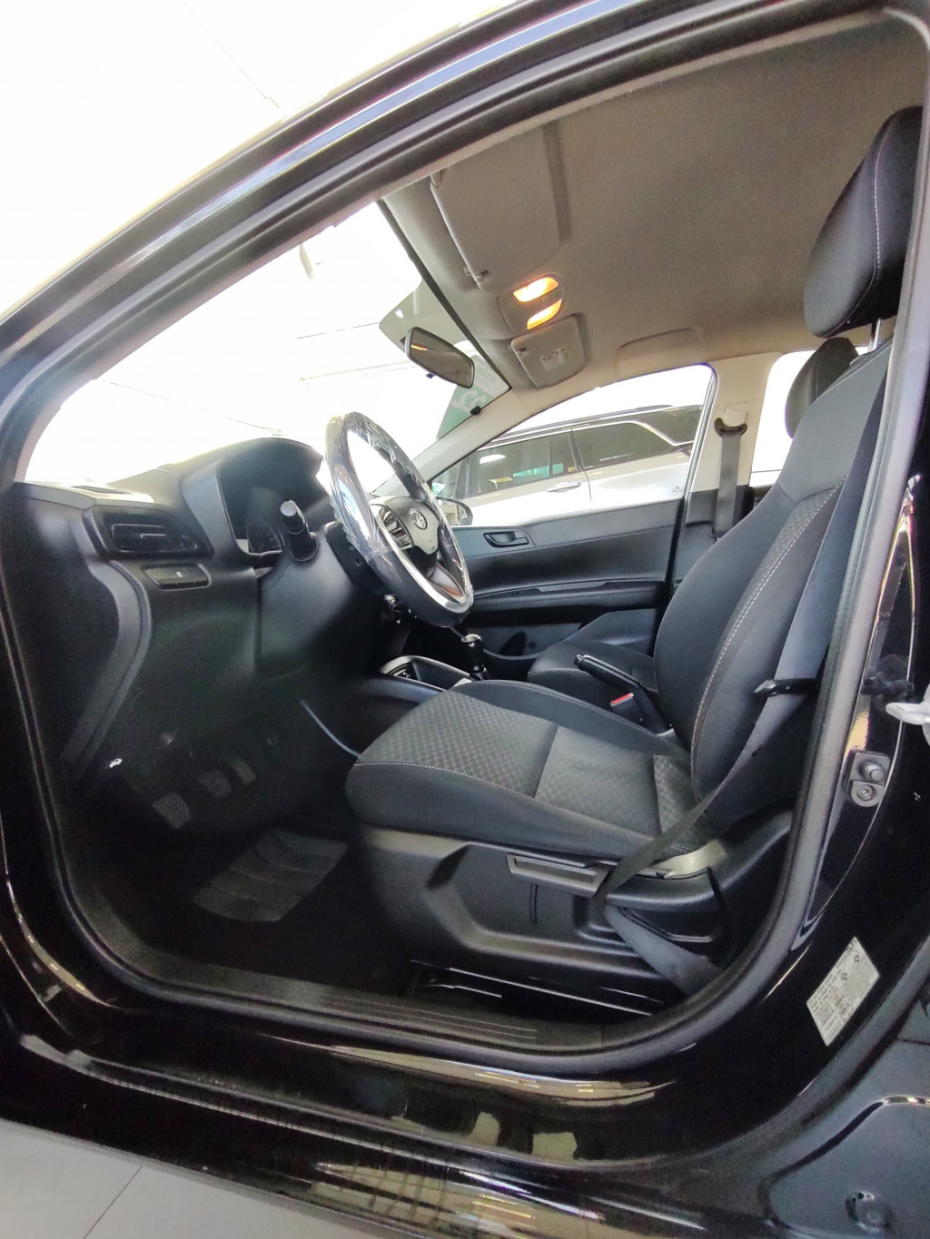 Imagem do veículo HYUNDAI HB20 1.0 12V FLEX SENSE MANUAL