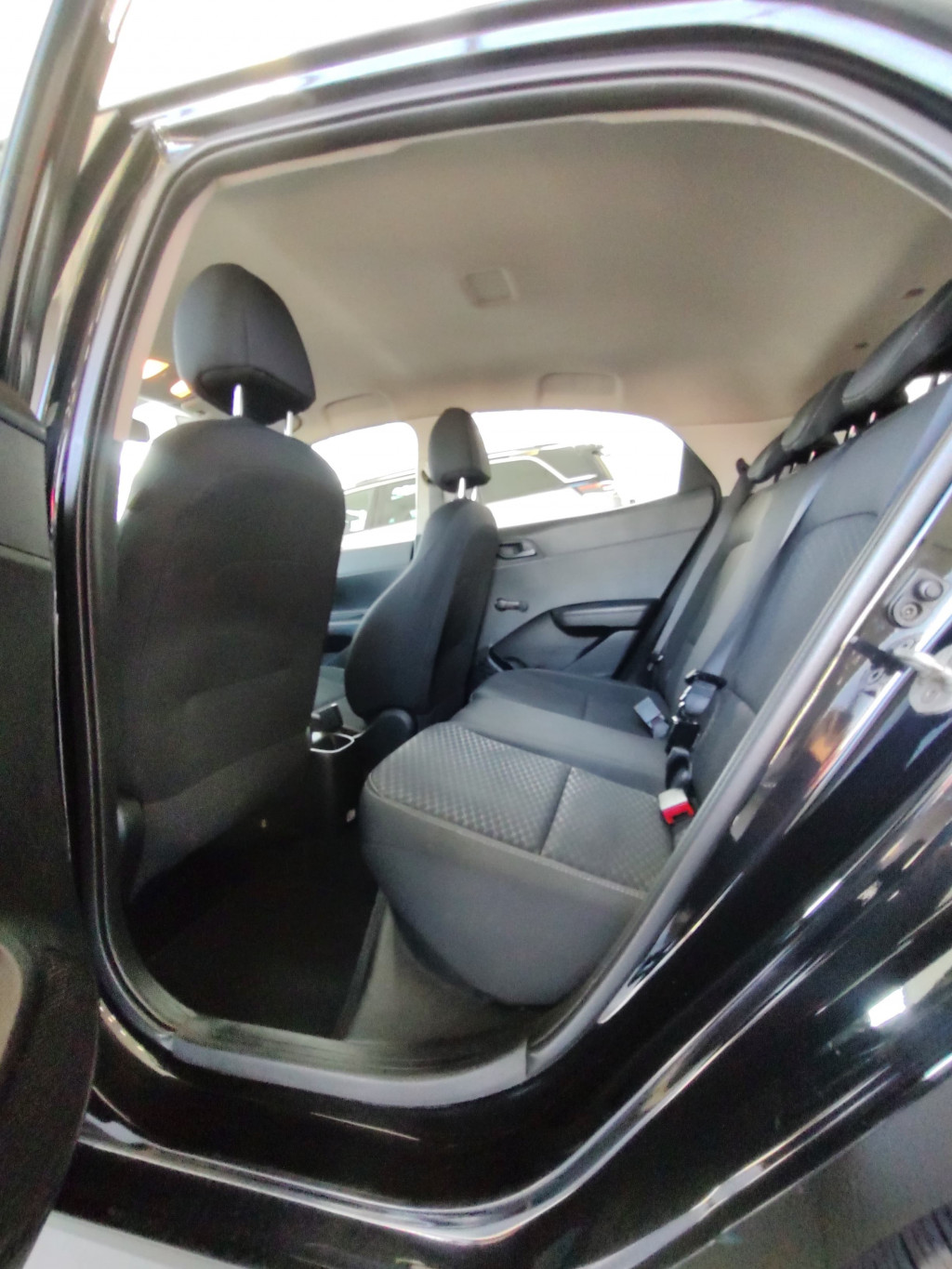 Imagem do veículo HYUNDAI HB20 1.0 12V FLEX SENSE MANUAL