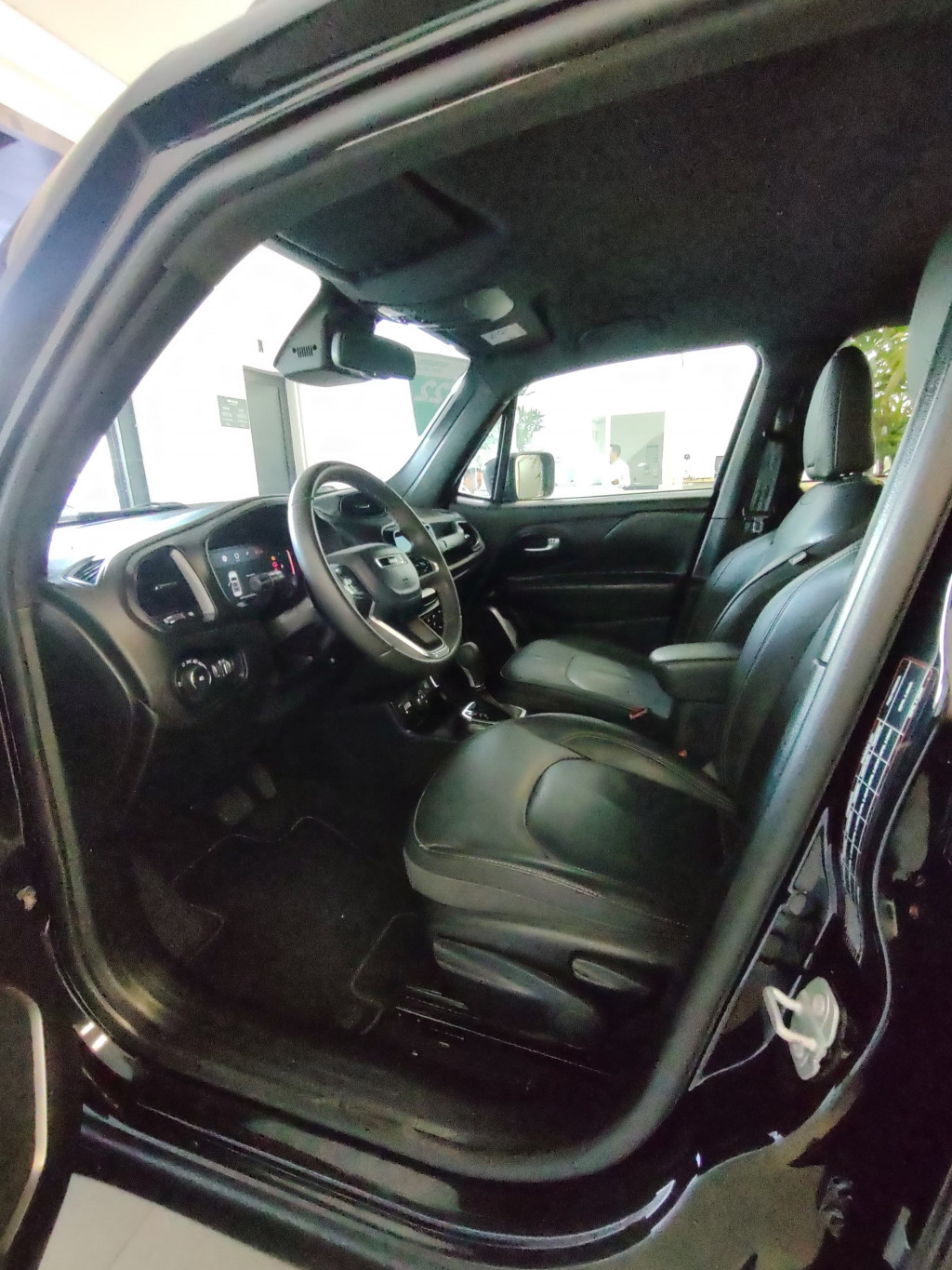 Imagem do veículo JEEP RENEGADE S T270 1.3 TB 4x4 Flex Aut.