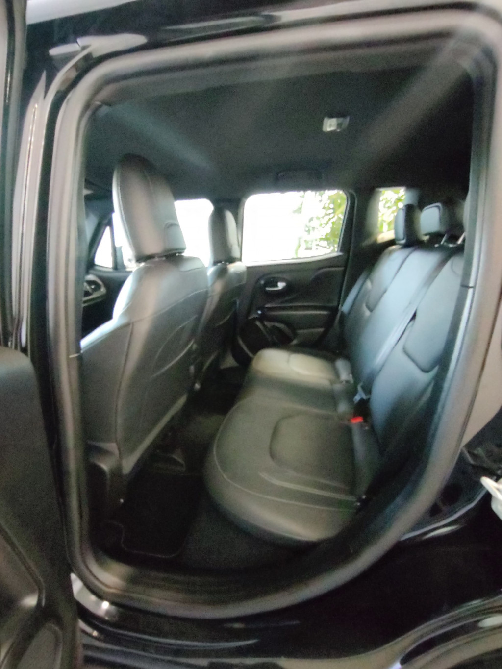 Imagem do veículo JEEP RENEGADE S T270 1.3 TB 4x4 Flex Aut.