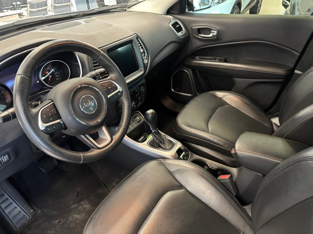 Imagem do veículo JEEP COMPASS 2.0 16V FLEX LONGITUDE AUTOMÁTICO