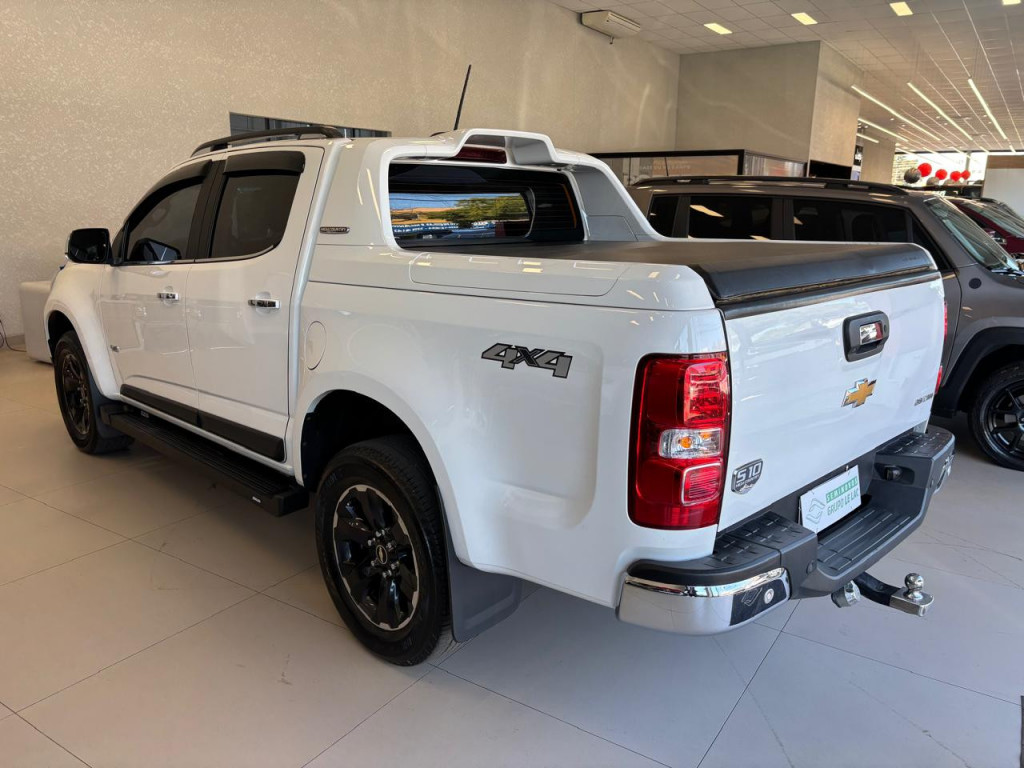 Imagem do veículo CHEVROLET S10 2.8 HIGH COUNTRY 4X4 CD 16V TURBO DIESEL 4P AUTOMÁTICO