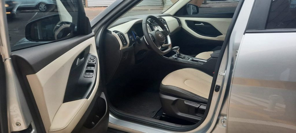 Imagem do veículo HYUNDAI CRETA Ultimate 2.0 16V Flex Aut.