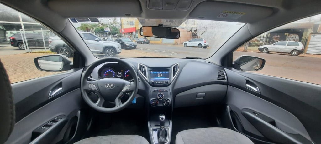 Imagem do veículo HYUNDAI HB20S 1.6 COMFORT STYLE 16V FLEX 4P MANUAL