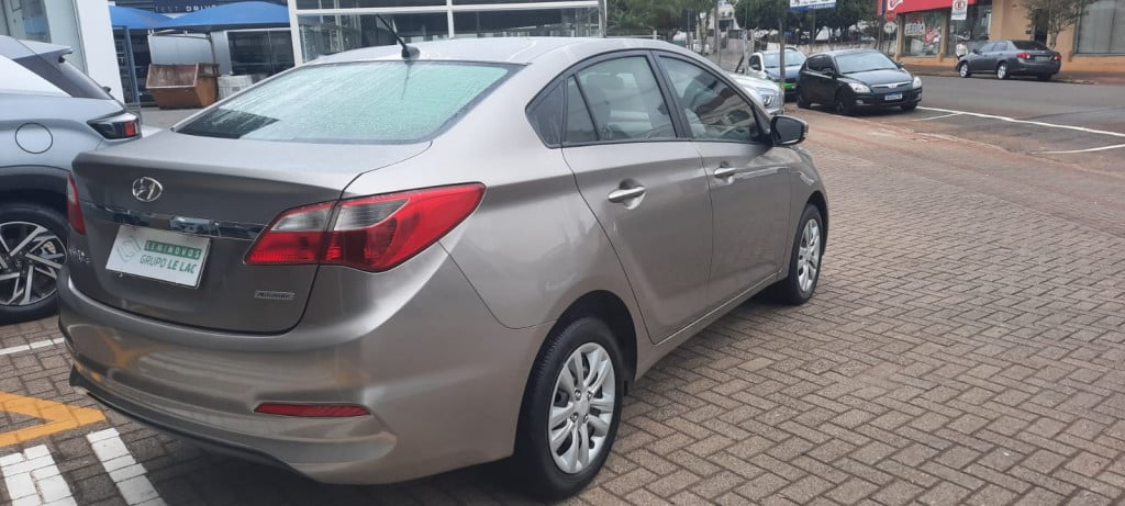 Imagem do veículo HYUNDAI HB20S 1.6 COMFORT STYLE 16V FLEX 4P MANUAL