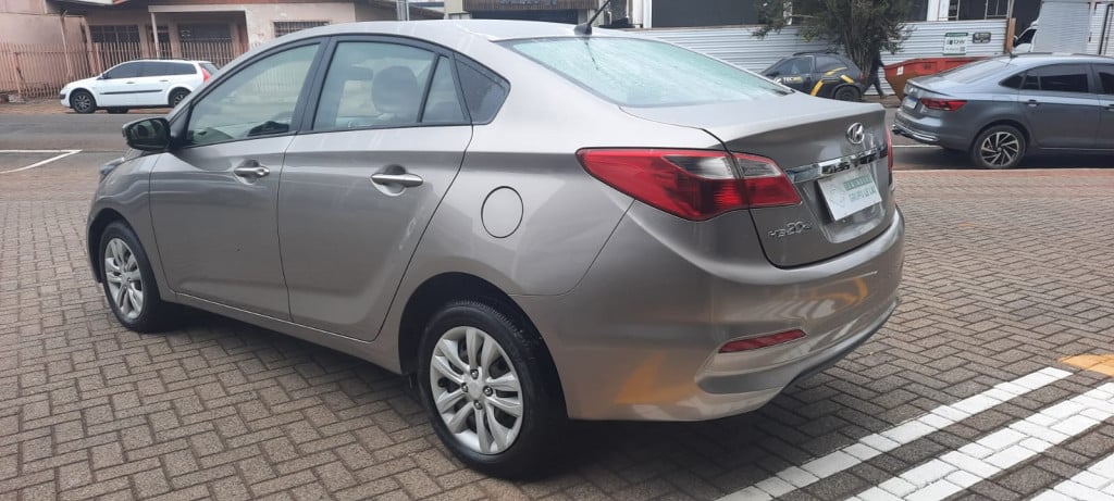Imagem do veículo HYUNDAI HB20S 1.6 COMFORT STYLE 16V FLEX 4P MANUAL