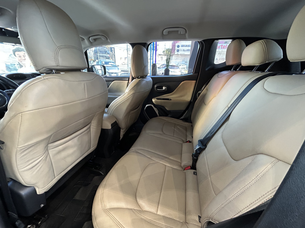 Imagem do veículo JEEP RENEGADE 1.8 16V FLEX SPORT 4P AUTOMÁTICO