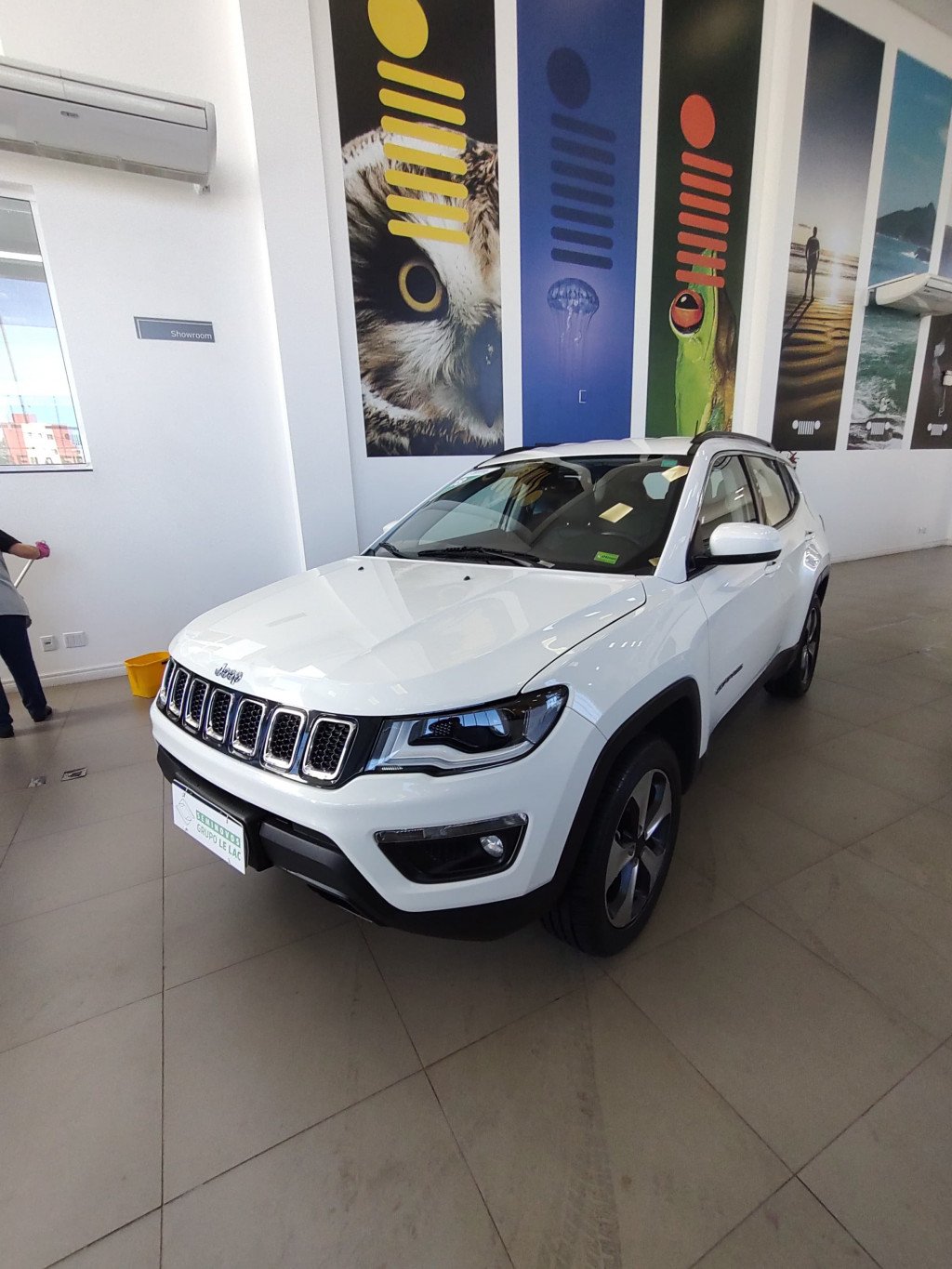 Imagem do veículo JEEP COMPASS 2.0 16V DIESEL LONGITUDE 4X4 AUTOMÁTICO