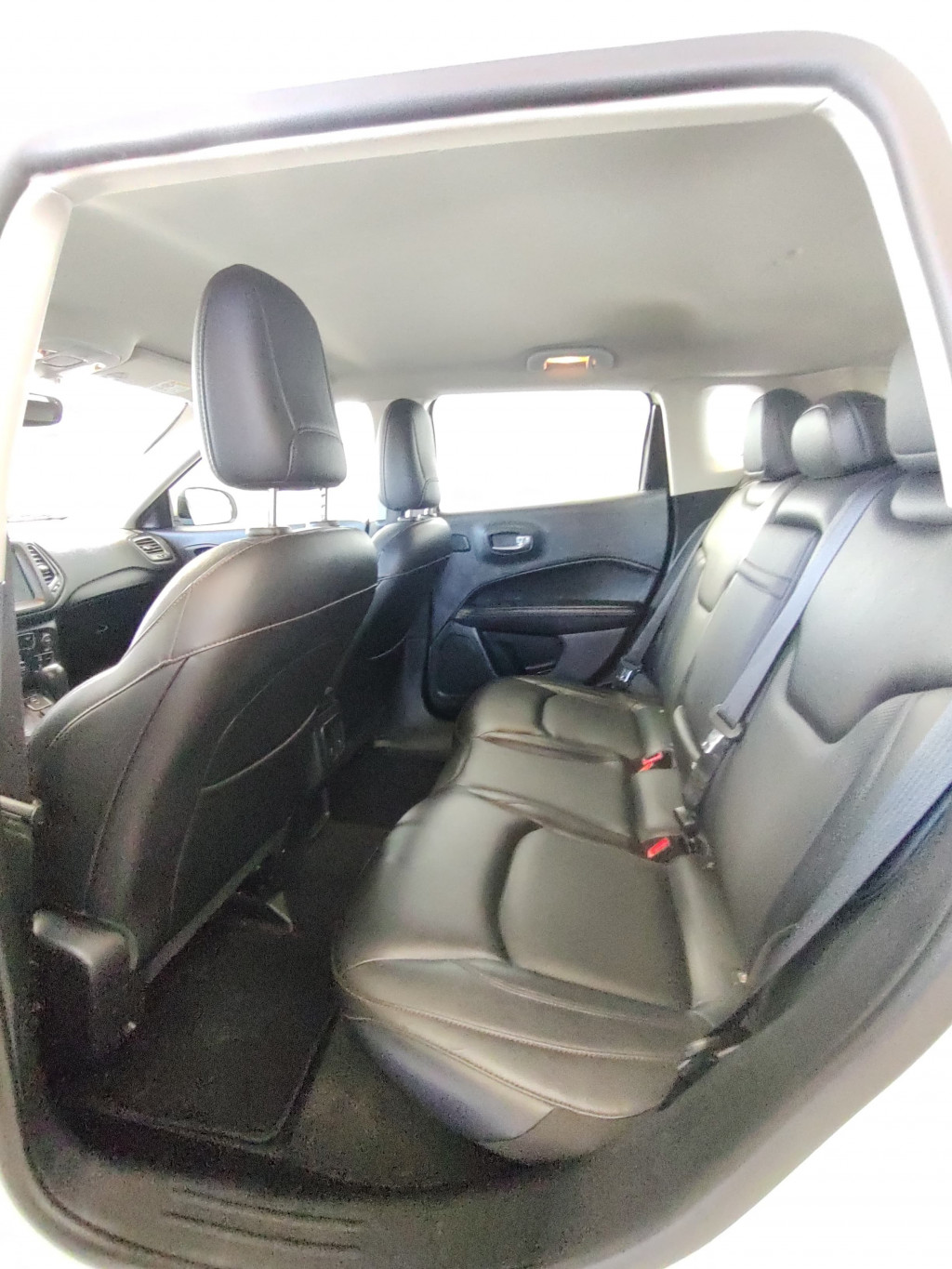 Imagem do veículo JEEP COMPASS 2.0 16V DIESEL LONGITUDE 4X4 AUTOMÁTICO