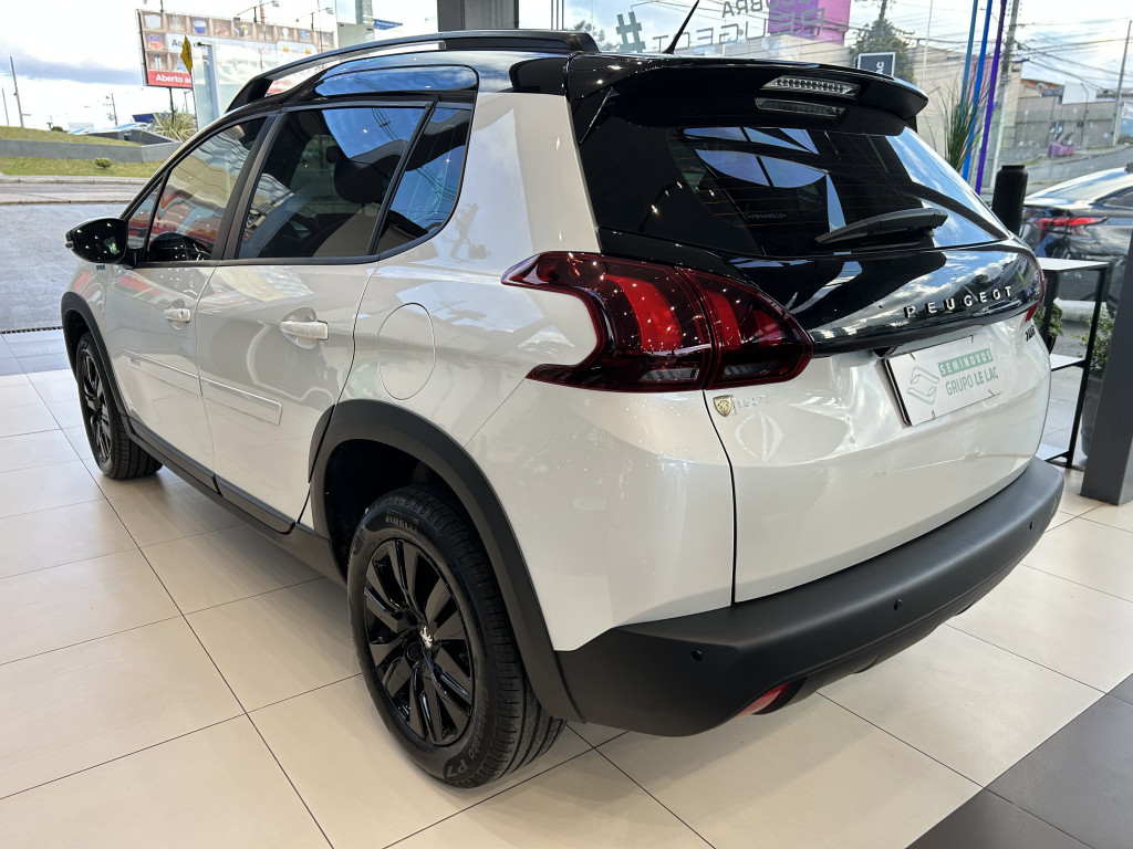 Imagem do veículo PEUGEOT 2008 1.6 16V FLEX STYLE 4P AUTOMÁTICO