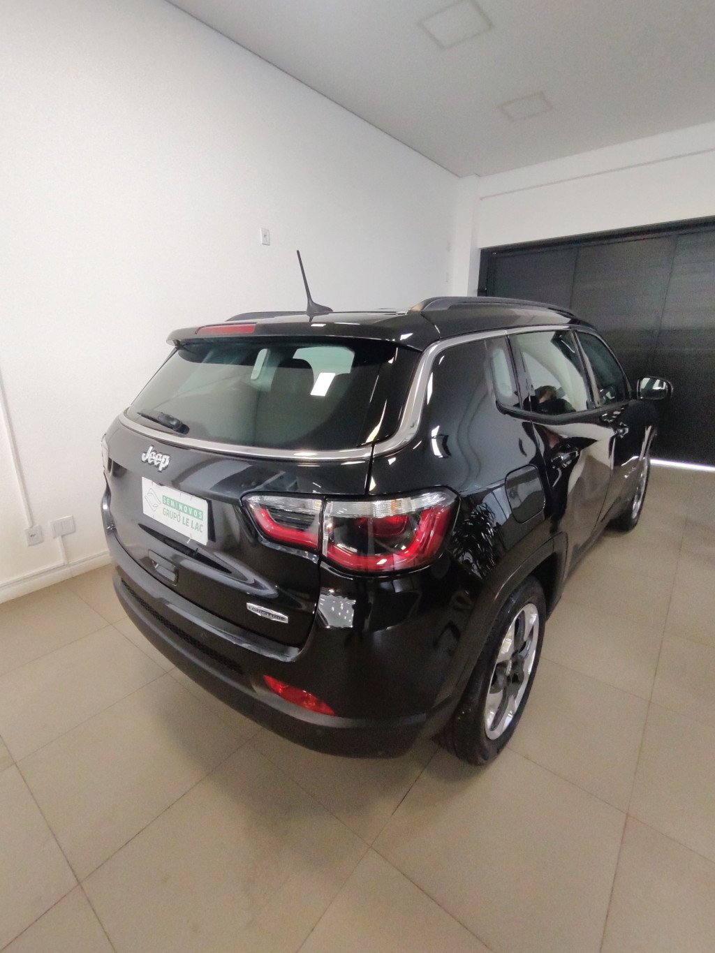 Imagem do veículo JEEP COMPASS 2.0 16V FLEX LONGITUDE AUTOMÁTICO