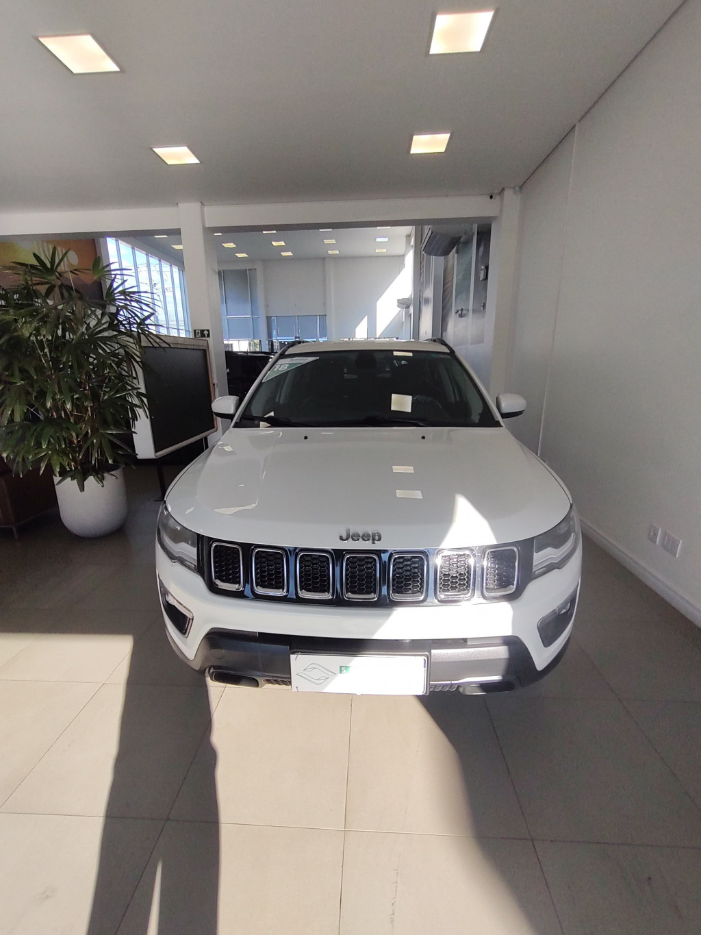 Imagem do veículo JEEP COMPASS 2.0 16V DIESEL LONGITUDE 4X4 AUTOMÁTICO