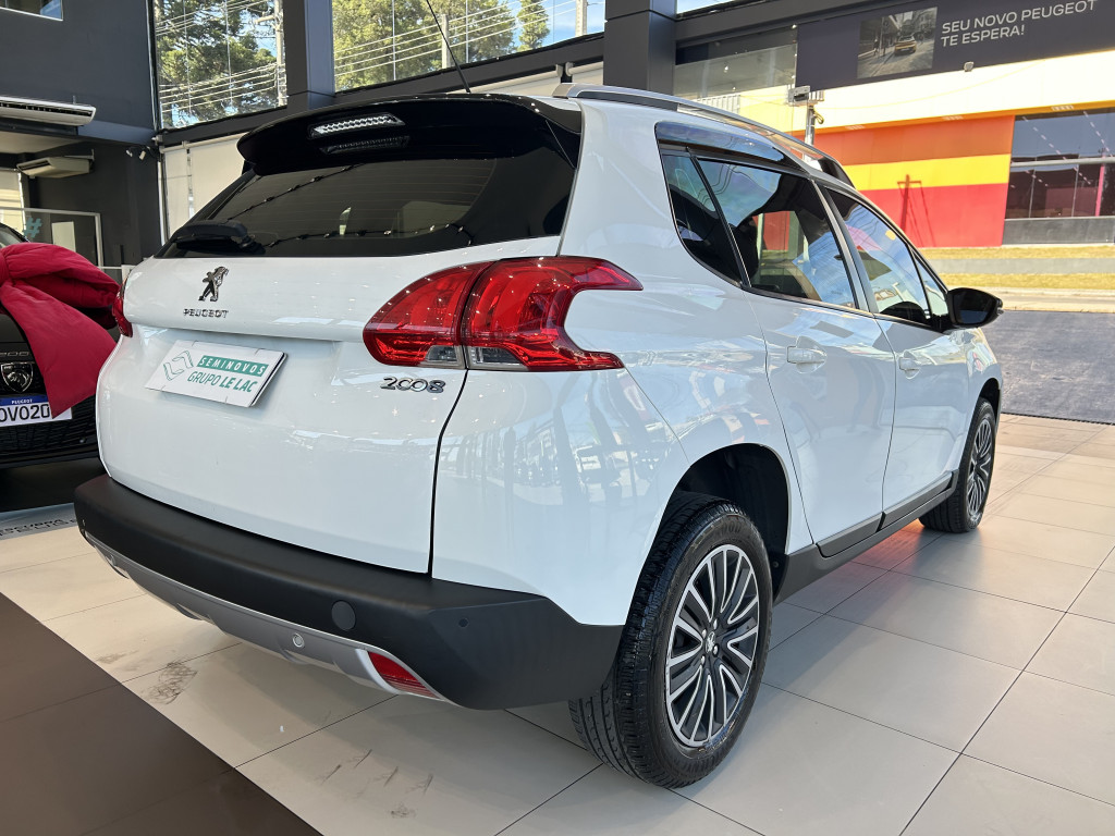 Imagem do veículo PEUGEOT 2008 1.6 16V FLEX ALLURE 4P AUTOMÁTICO