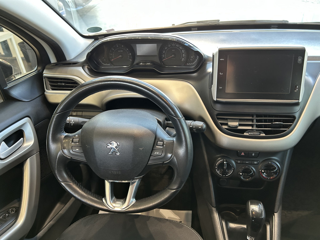 Imagem do veículo PEUGEOT 2008 1.6 16V FLEX ALLURE 4P AUTOMÁTICO