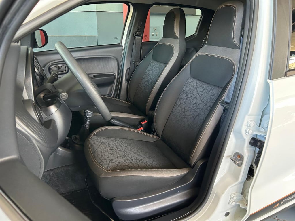 Imagem do veículo FIAT MOBI TREKKING 1.0 Flex 5p.