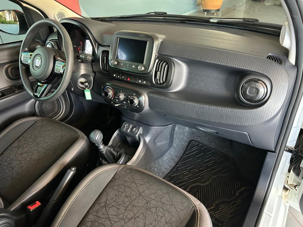 Imagem do veículo FIAT MOBI TREKKING 1.0 Flex 5p.