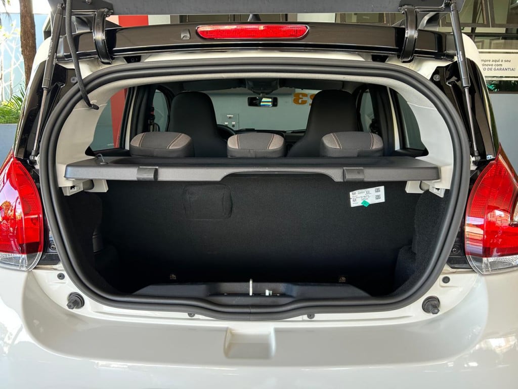 Imagem do veículo FIAT MOBI TREKKING 1.0 Flex 5p.